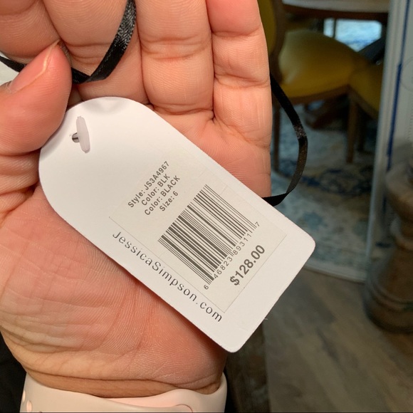 Dress - Picture 3 of 3